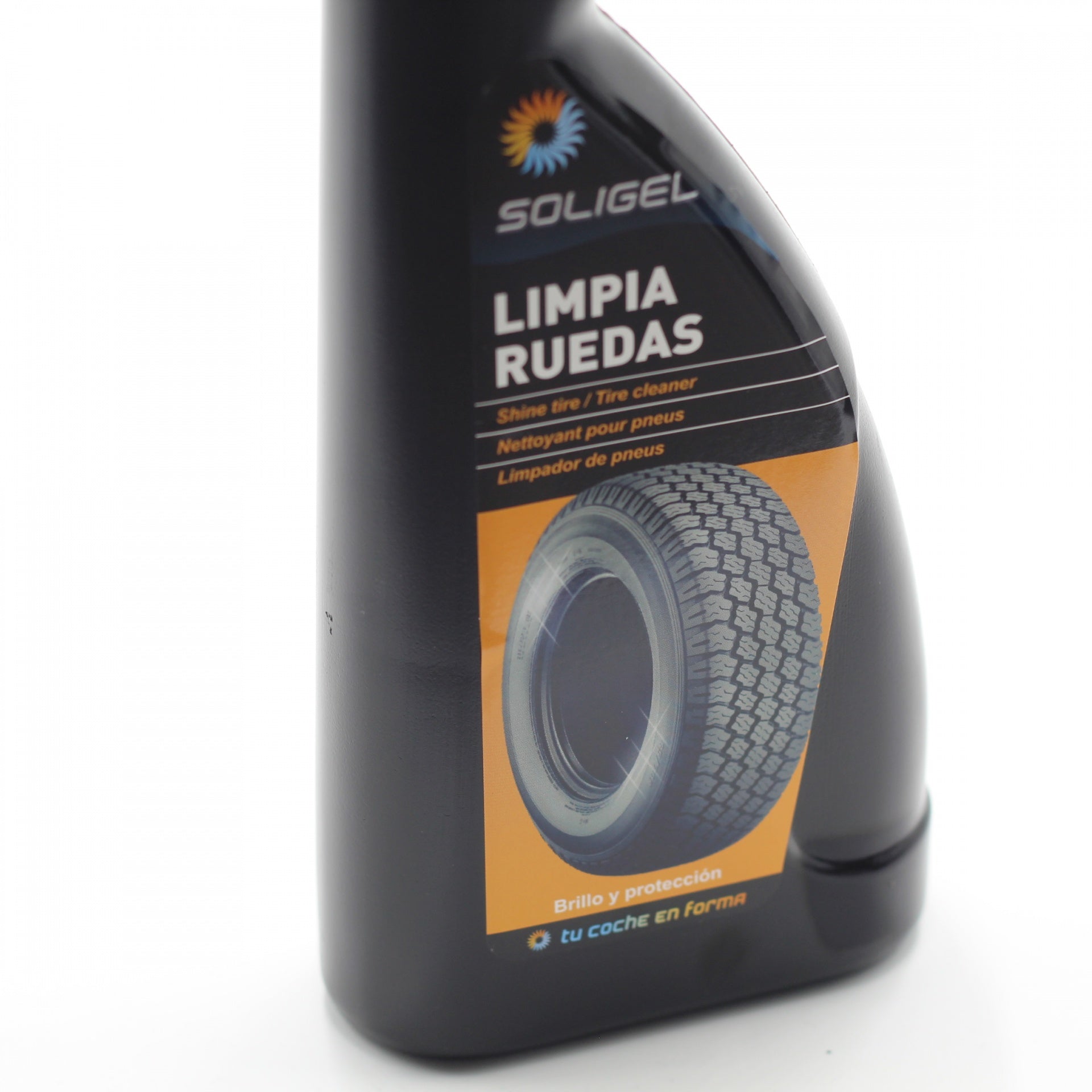 Limpeza e Lustrante de Pneus